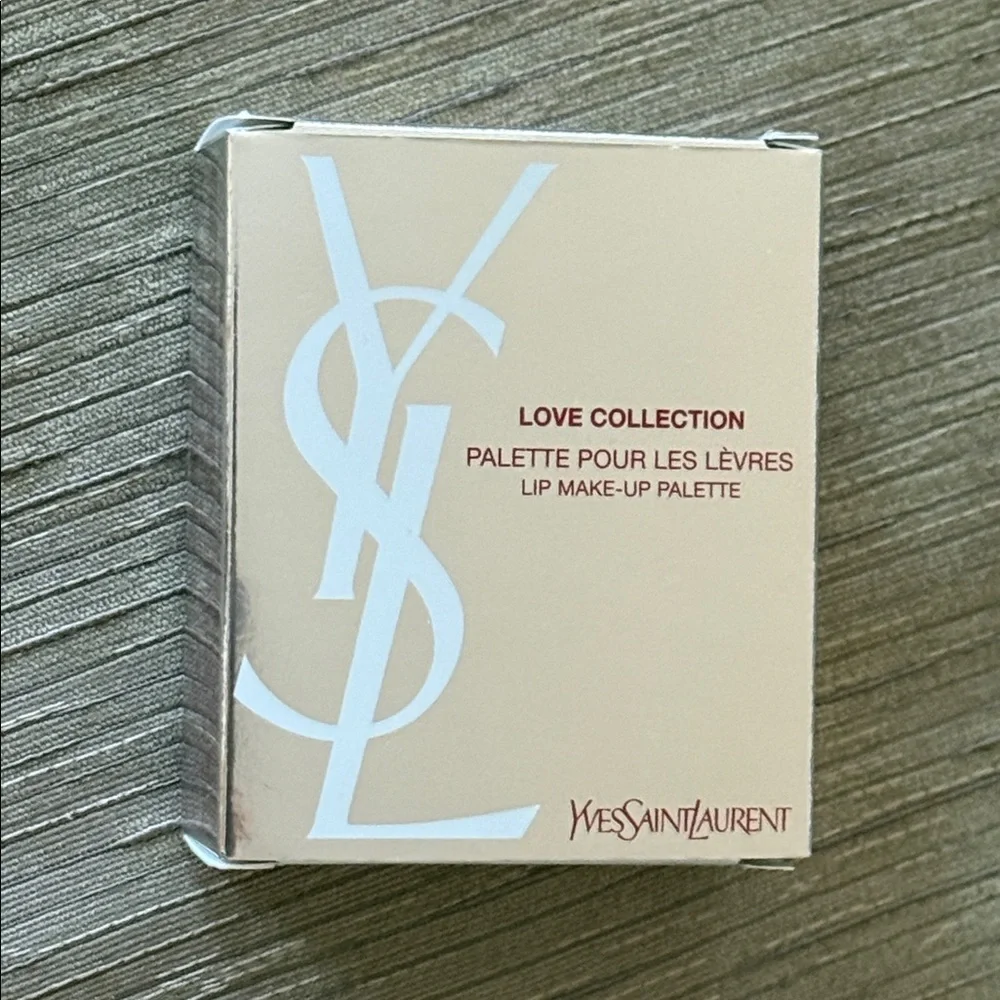 Yves Saint Laurent Love Collection Lip Makeup Palette (Limited Edition) - Picture 7 of 8
